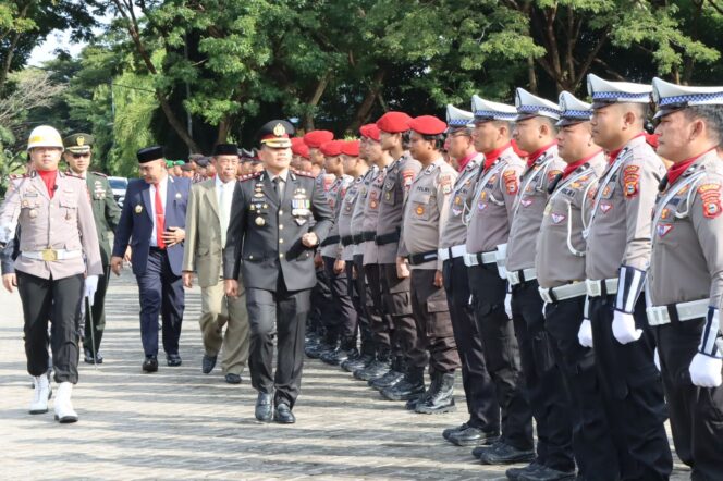 
					Kapolres Sidrap Sampaikan Amanat Kapolda Sulsel Pada Upacara Hari Ulang Tahun Bhayangkara Ke-78