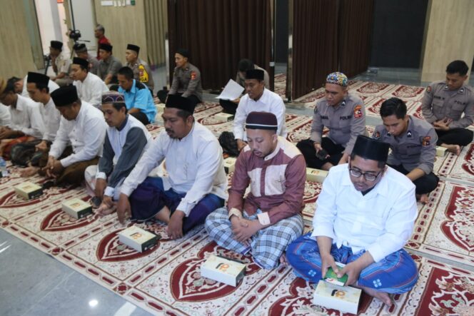 
					Divisi Humas Polri Gelar Khataman Qur’an Dalam Rangka HUT Bhayangkara ke-78