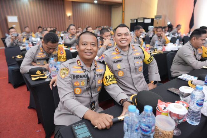 
					Kapolres Sidrap Tegaskan Komitmen Polri Presisi dalam Apel Kasatwil 2024