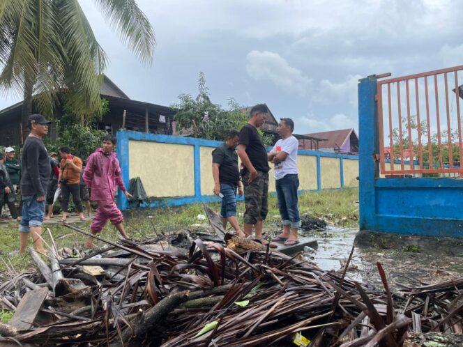 
					Program Sidrap Bersih dan Tangguh Bencana: H. Syaharuddin Alrif Ambil Langkah Proaktif