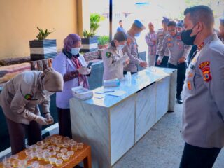 Jaga Integritas, Polres Sidrap Tes Urine Ratusan Personelnya