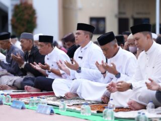 Shalat Idul Adha 1447H Bersama Warganya, Kapolres Sidrap Apresiasi Capaian Ekonomi Daerah
